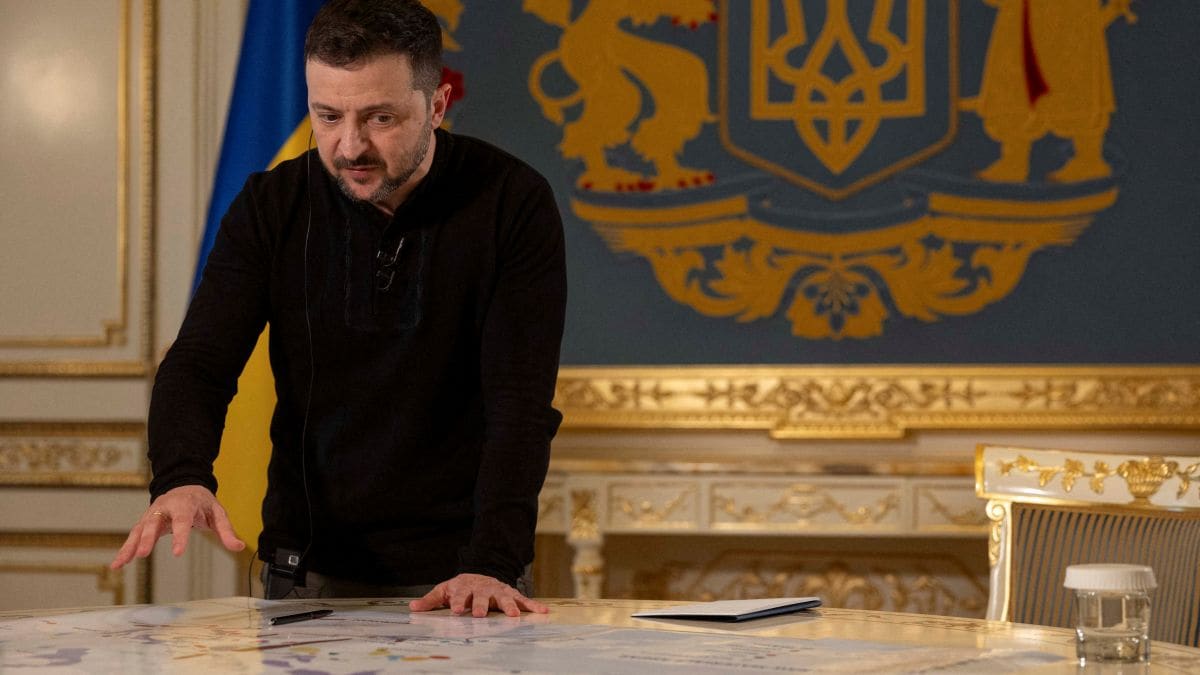 Zelenskyy offers to step down as Ukraine's President to join NATO