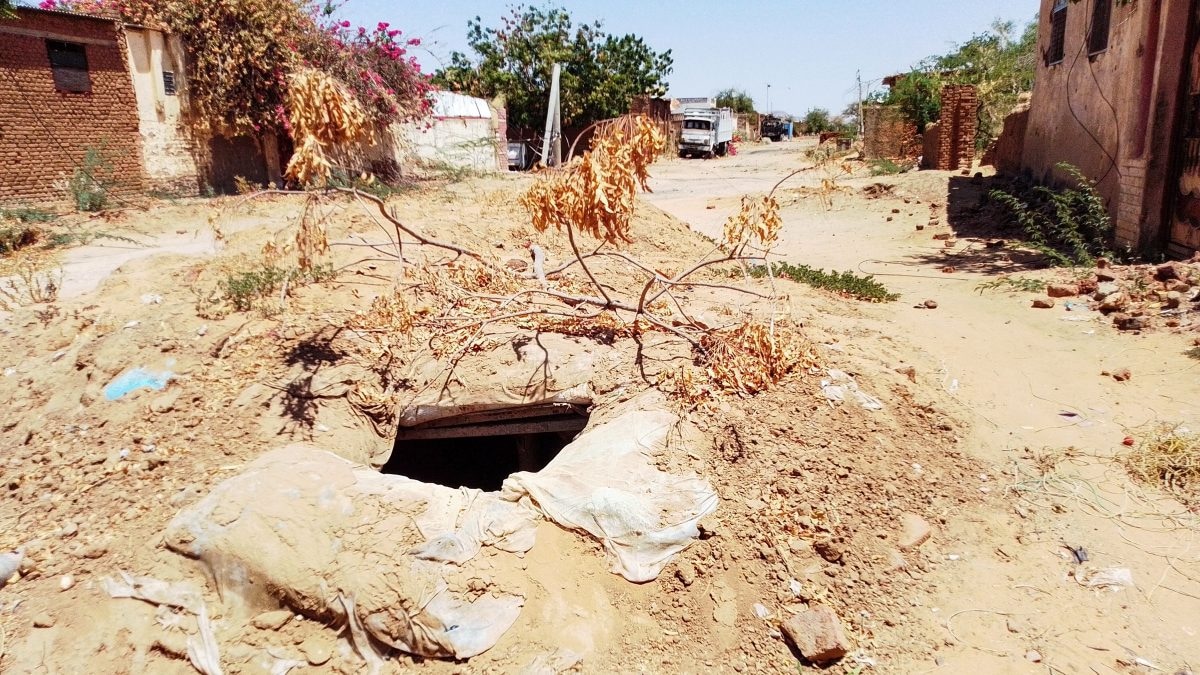 Trapped underground: Sudanese families dig for survival in besieged Darfur