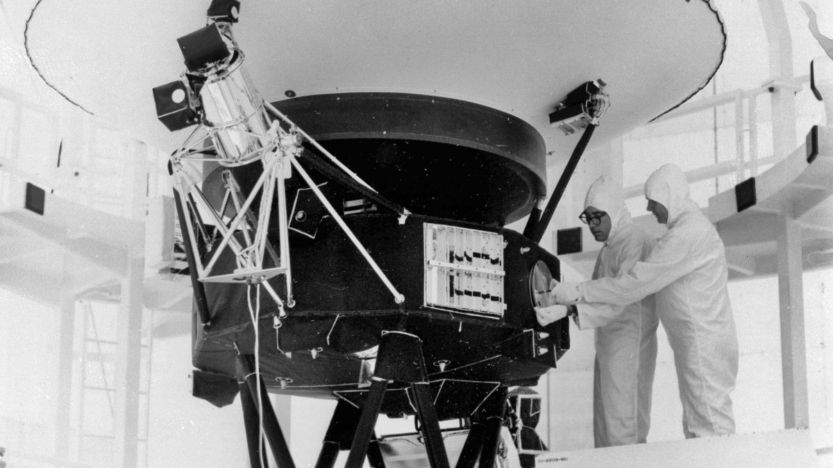 Nasa tries to give new lease of life to Voyager missions that have outlived their life-expectancy Nasa tries to give new lease of life to Voyager missions that have outlived their life-expectancy