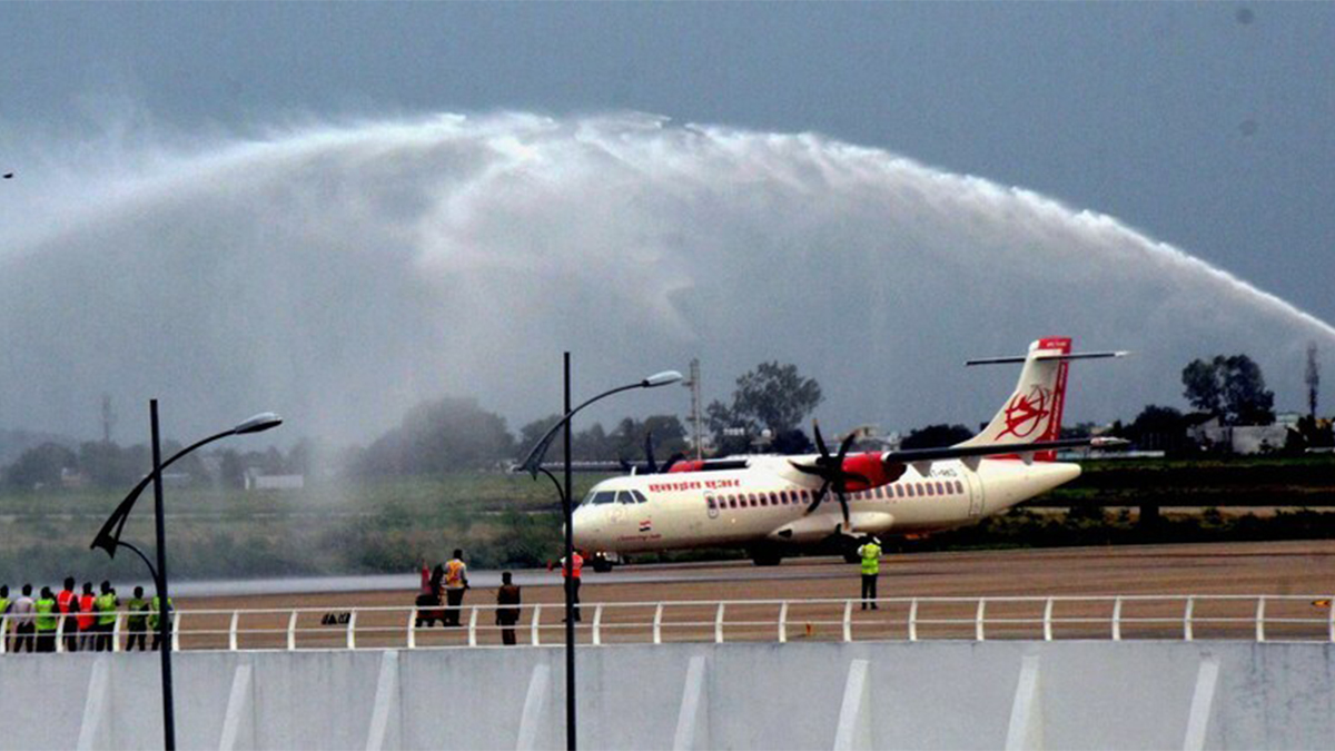 Alliance Air flight misses touchdown zone at Shimla airport, major accident averted Alliance Air flight misses touchdown zone at Shimla airport, major accident averted