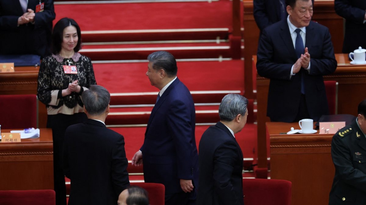 China's annual session opens amidst trade war and economic uncertainty