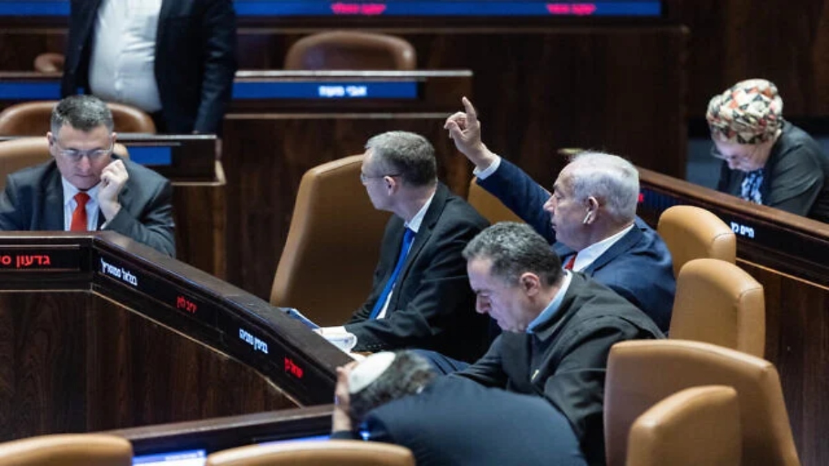 Prime Minister Benjamin Netanyahu and ministers seen at the assembly hall of the Knesset during a vote on a bill to remake Israel's Judicial selection committee, March 27, 2025 Prime Minister Benjamin Netanyahu and ministers seen at the assembly hall of the Knesset during a vote on a bill to remake Israel's Judicial selection committee, March 27, 2025