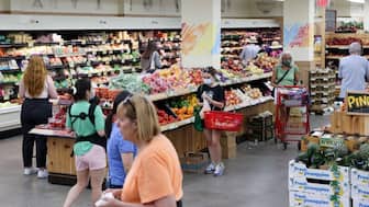 People shop in a supermarket in Manhattan, New York City, US, June 10, 2022. (Photo: Reuters)