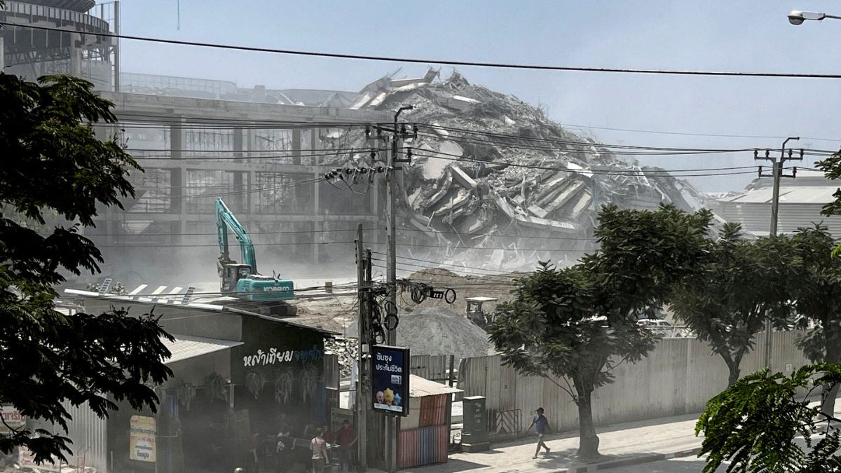 Massive 7.7-magnitude earthquake, 6.4 aftershock hit Myanmar; tremors felt in Bangkok Massive 7.7-magnitude earthquake, 6.4 aftershock hit Myanmar; tremors felt in Bangkok