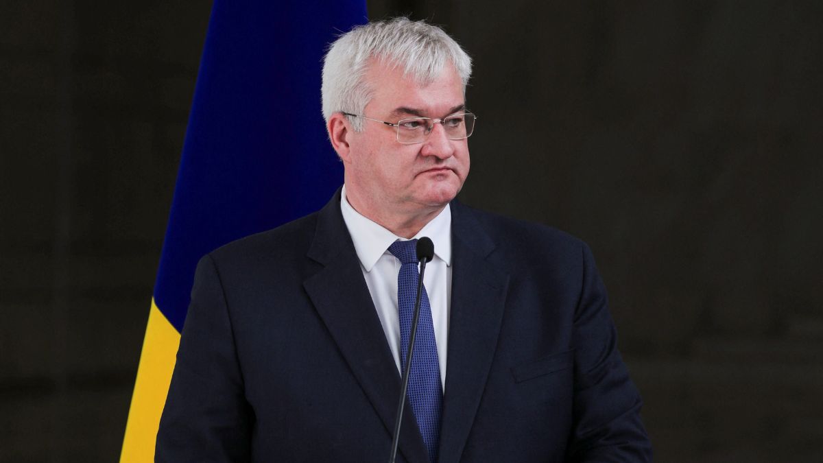 Ukraine preparing plans to monitor any ceasefire with Russia, says foreign minister Ukraine preparing plans to monitor any ceasefire with Russia, says foreign minister