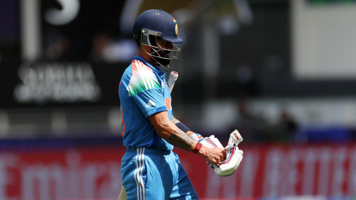 India's top-order failure resulted in Men in Blue failing to cross 250. Image: Reuters
India's top-order failure resulted in Men in Blue failing to cross 250. Image: Reuters