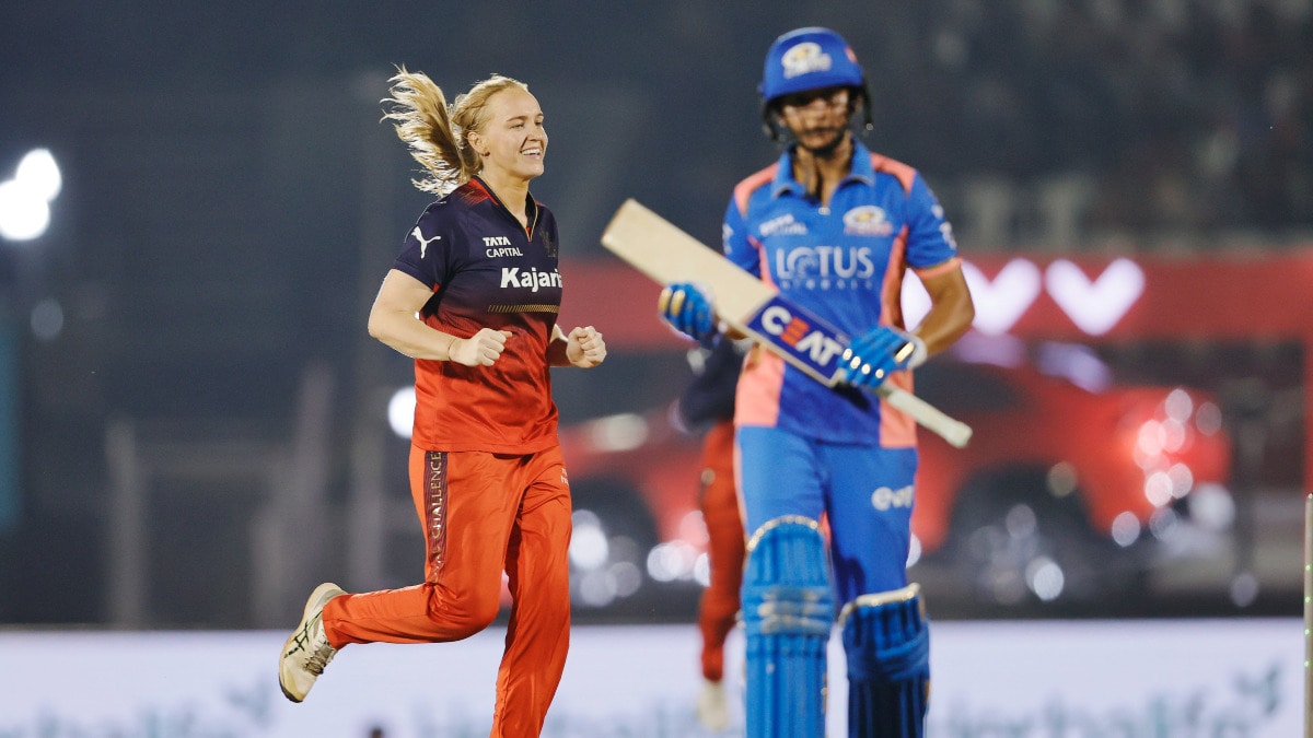 WPL 2025 RCB deny MI direct entry into final, end disappointing season with victory in high