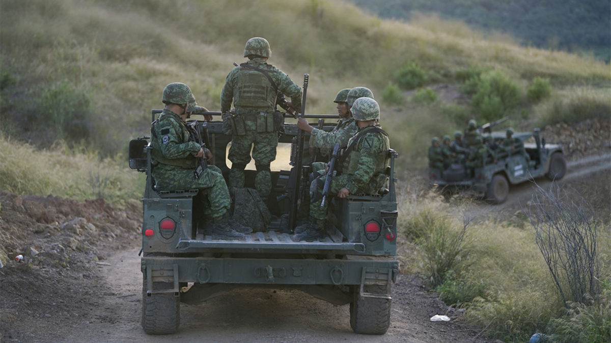 https://images.firstpost.com/uploads/2025/03/MexicoArmyDroneAttacks1200AP-2025-03-ceedf00f31ae9c6481e2b8c038ccea57.jpg?im=FitAndFill=(596,336)