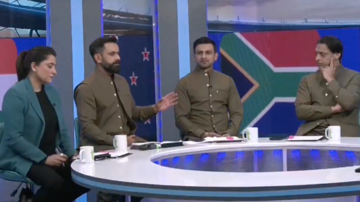 Former Pakistan all-rounder Mohammad Hafeez speaks on the 'OutSide Edge Live' show alongside pace legend Shoaib Akhtar and ex-Pakistan captains Shoaib Malik and Sana Mir. Image credit: Screengrab Former Pakistan all-rounder Mohammad Hafeez speaks on the 'OutSide Edge Live' show alongside pace legend Shoaib Akhtar and ex-Pakistan captains Shoaib Malik and Sana Mir. Image credit: Screengrab