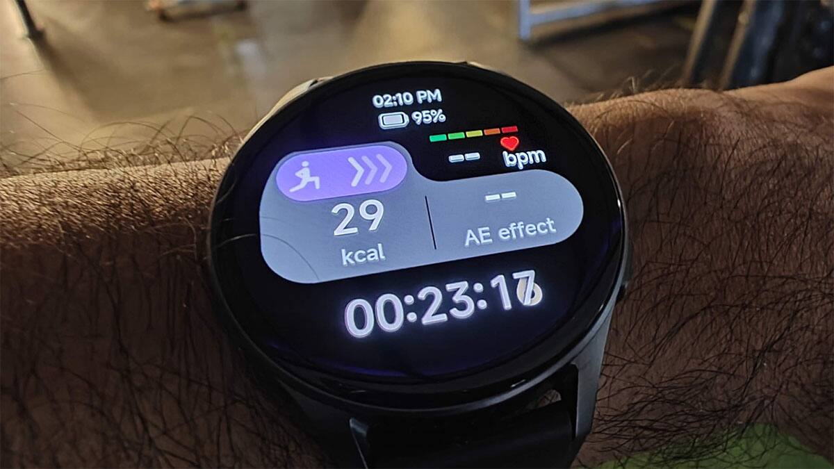 Occasionally the heart rate sensor stops working in the middle of a workout