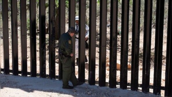 US to deploy 3,000 more troops to Mexico border