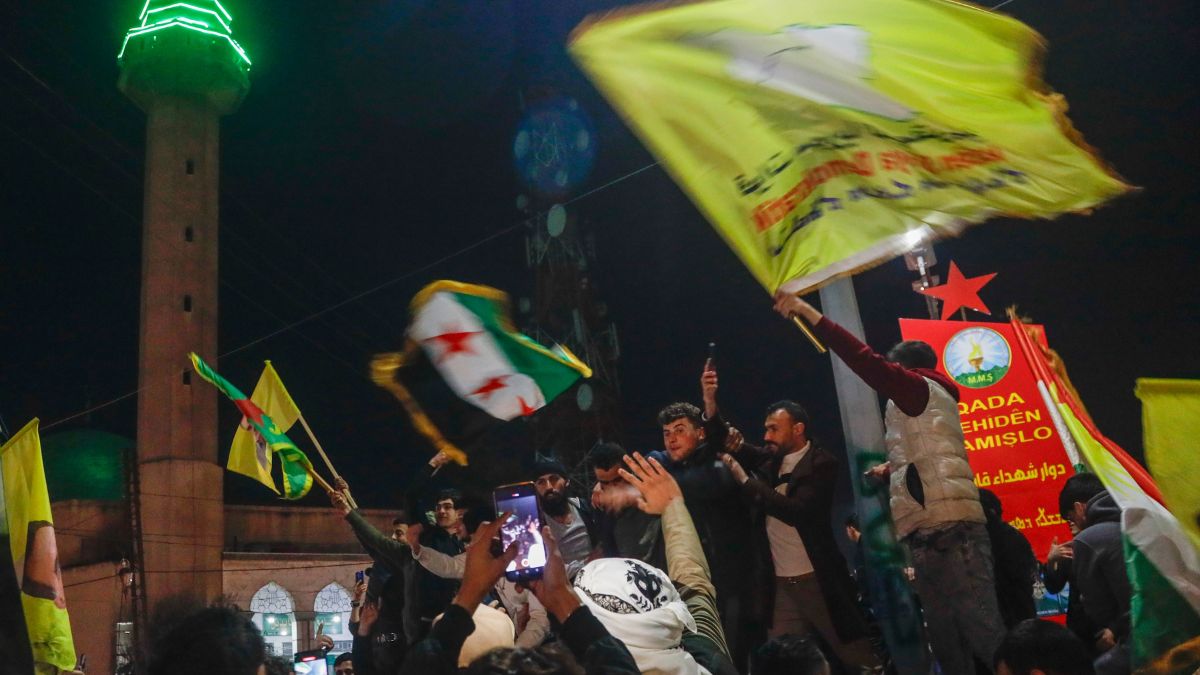 Hope and horror: Syrian unity deal sparks joy in Qamishli, despair in Latakia Hope and horror: Syrian unity deal sparks joy in Qamishli, despair in Latakia