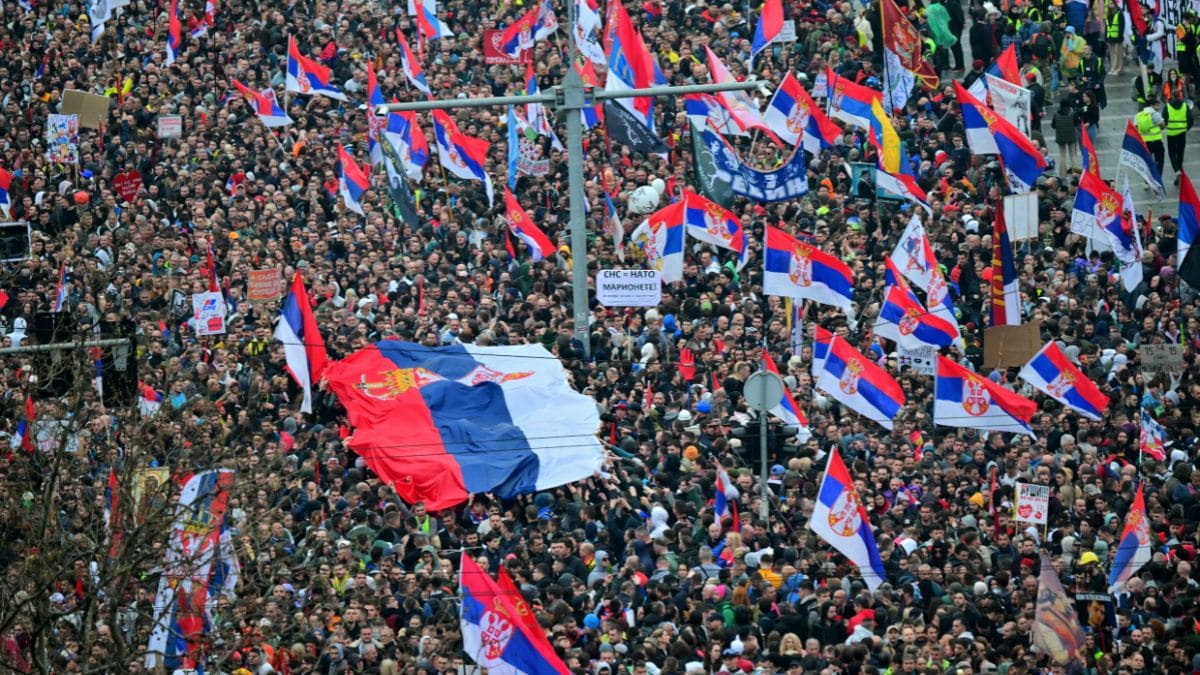 ‘He’s finished!’: Over 100,000 protesters flood Belgrade in one of the biggest anti-govt rallies