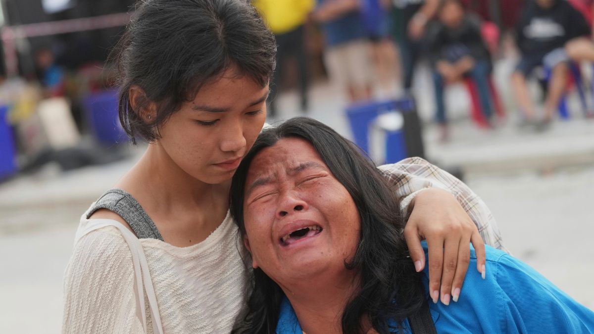 Myanmar military continues airstrikes despite deadly earthquake that kills over 1,700 Myanmar military continues airstrikes despite deadly earthquake that kills over 1,700