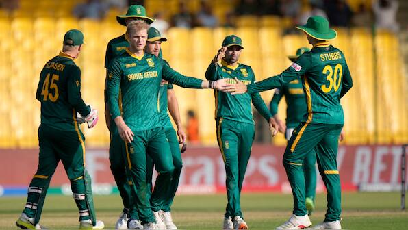 South Africa qualify for Champions Trophy semi-finals after bundling England out for 179 in Karachi