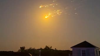 A view shows debris streaking through the sky, after SpaceX's Starship spacecraft tumbled and exploded in space, in Big Sampson Kay, Bahamas, March 6, 2025, in this screen grab obtained from social media video. File Image/@_ericloosen_via Reuters