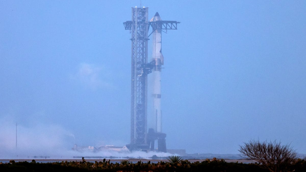 SpaceX scrubs Starship test flight due to unspecified problem