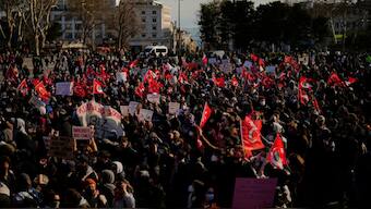 University students protest against the arrest of Istanbul's Mayor Ekrem Imamoglu, in Istanbul, Turkey, March 21, 2025. File Image/AP