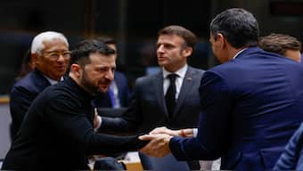 Ukrainian President Volodymyr Zelenskyy shakes hands with Spanish Prime Minister Pedro Sanchez next to European Council President Antonio Costa and French President Emmanuel Macron at a European Union leaders' special summit to discuss Ukraine and European defence, in Brussels, Belgium March 6, 2025. Reuters File