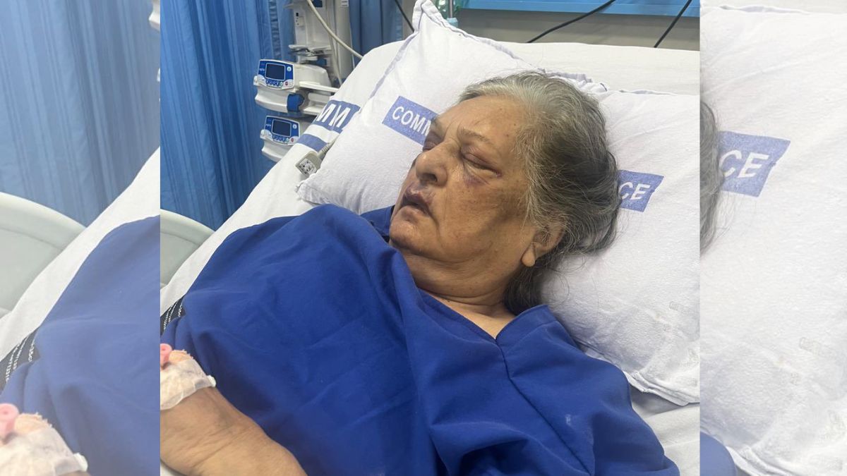 Air India allegedly denied an 82-year-old woman passenger a wheelchair, leading to her fall at the Delhi airport. X/@parulkanwar Air India allegedly denied an 82-year-old woman passenger a wheelchair, leading to her fall at the Delhi airport. X/@parulkanwar