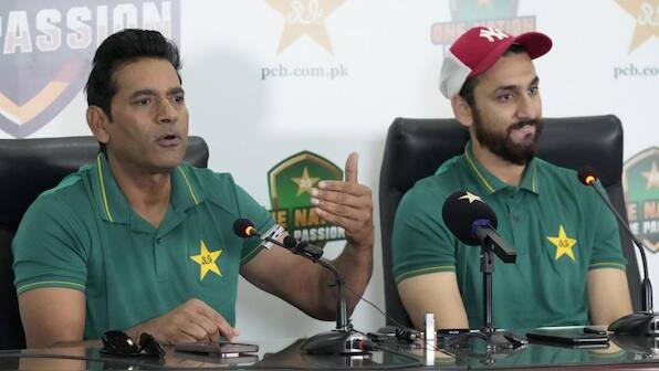 Pakistan legends criticise Salman Agha's team as it falls 2-0 behind New Zealand: 'Everyone wants to bat like Afridi'