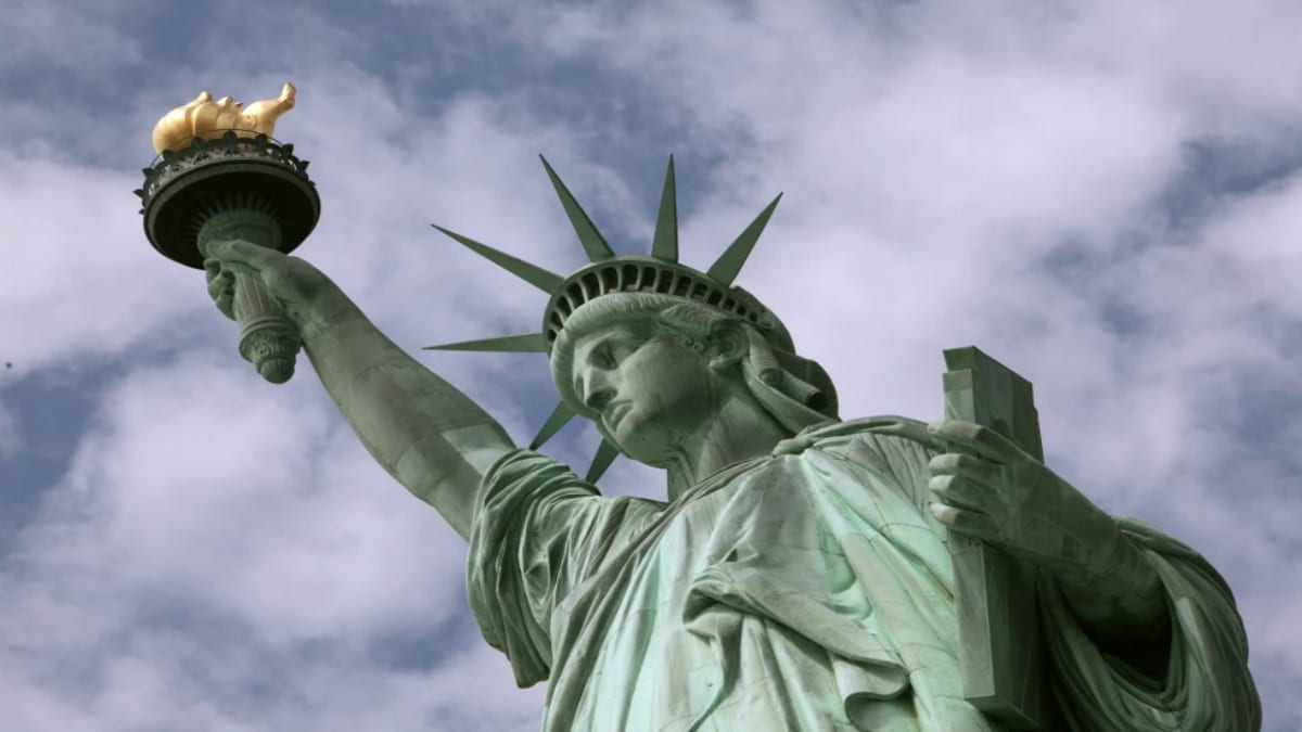 French lawmaker demands US to return the Statue of Liberty, accuses Trump of 'siding with tyrants'