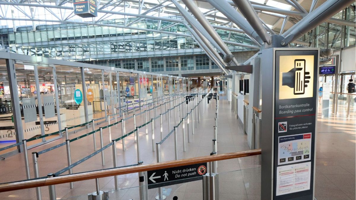 An area in front of the security checkpoints is empty at Hamburg Airport, Germany Sunday, March 9, 2025 (Source: AP) An area in front of the security checkpoints is empty at Hamburg Airport, Germany Sunday, March 9, 2025 (Source: AP)