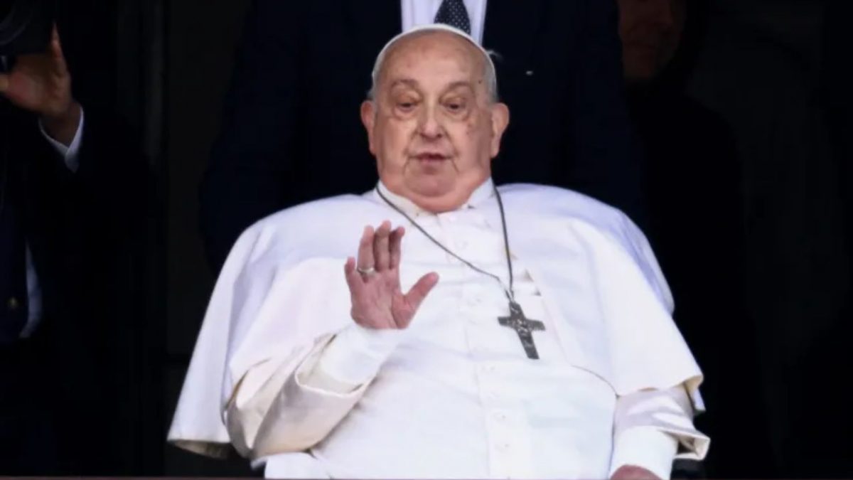 Pope Francis gestures during his first public appearance in five weeks at the Gemelli hospital in Rome, Italy. Source: Reuters Pope Francis gestures during his first public appearance in five weeks at the Gemelli hospital in Rome, Italy. Source: Reuters