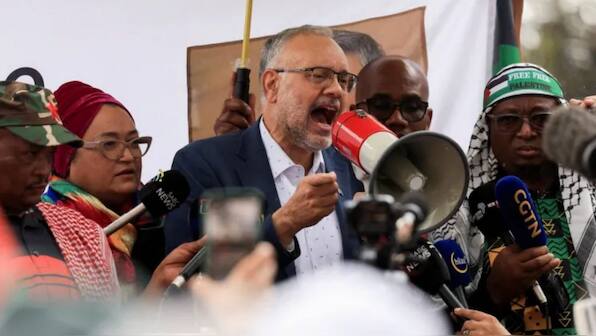 Expelled South African envoy to US calls Trump administration 'racist'