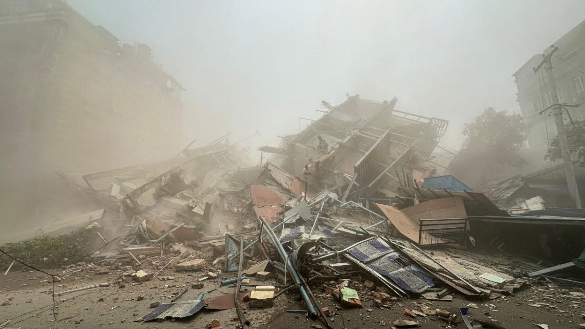Death toll crosses 1,000 mark in Myanmar, Thailand earthquake; rescue ...