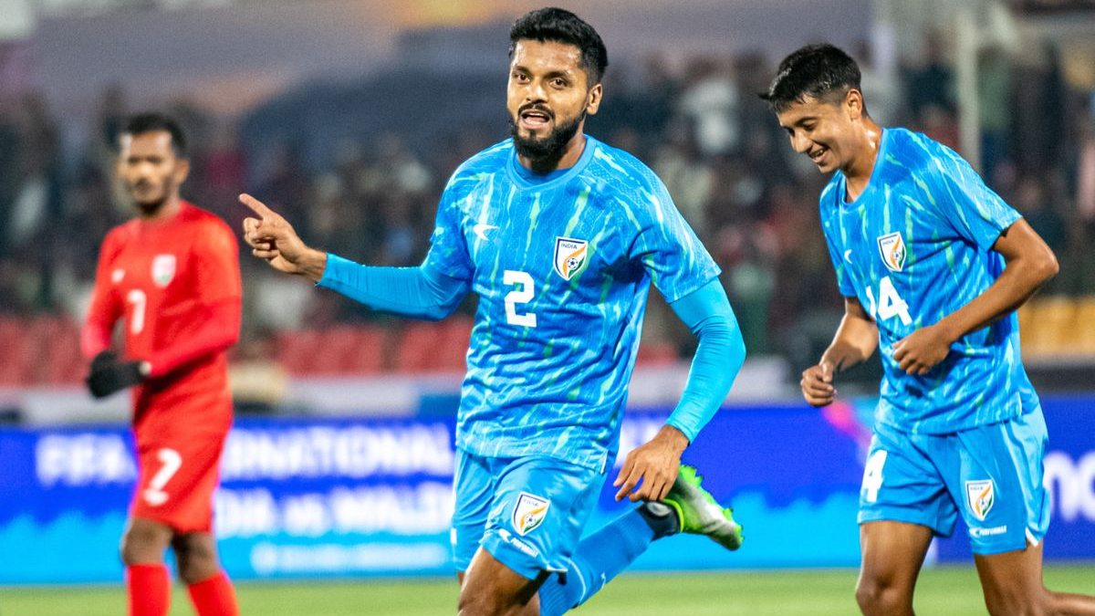 India vs Maldives Football LIVE Score: Chhetri scores in second debut as India lead 3-0 against Maldives India vs Maldives Football LIVE Score: Chhetri scores in second debut as India lead 3-0 against Maldives