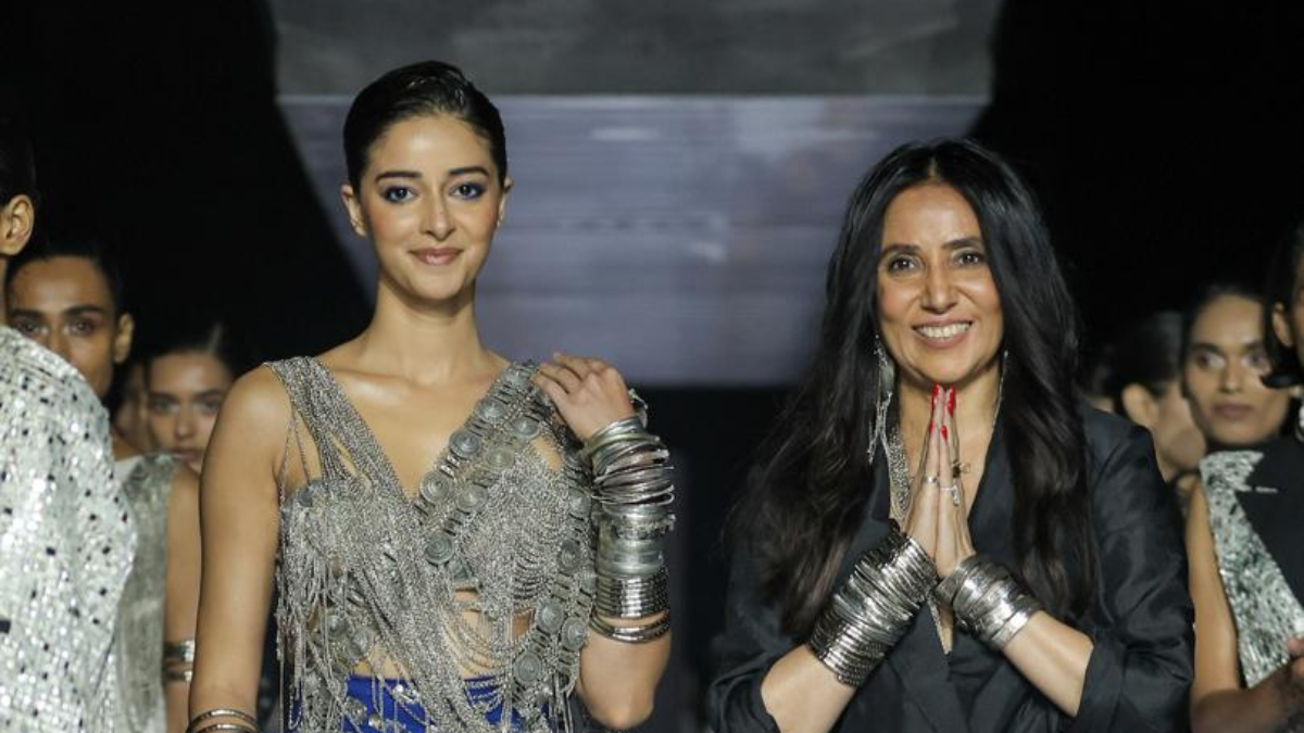 FDCI x Lakmé Fashion Week | EXCLUSIVE! Anamika Khanna: “I hope that fashion doesn’t move this fast; I hope people find the time to stop…” FDCI x Lakmé Fashion Week | EXCLUSIVE! Anamika Khanna: “I hope that fashion doesn’t move this fast; I hope people find the time to stop…”