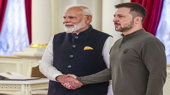 How not to 'turn the page' with India: Zelenskyy backs Trump’s India tariffs, Ukraine sells weapons to Pakistan