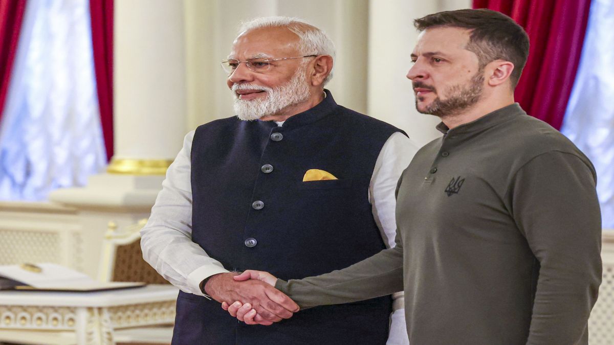How not to ‘turn the page’ with India: Zelenskyy backs Trump’s India tariffs, Ukraine sells weapons to Pakistan