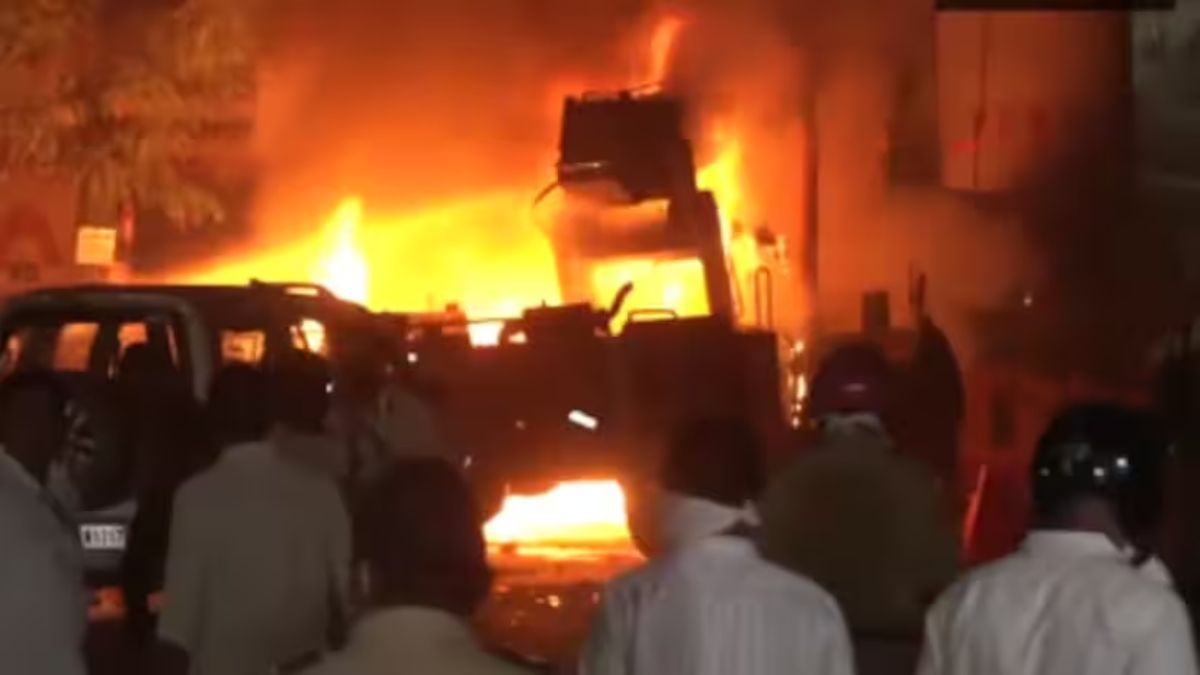 Nagpur violence: Maharashtra cyber dept cracks down on social media accounts with 'provocative' posts. File image/ PTI Nagpur violence: Maharashtra cyber dept cracks down on social media accounts with 'provocative' posts. File image/ PTI