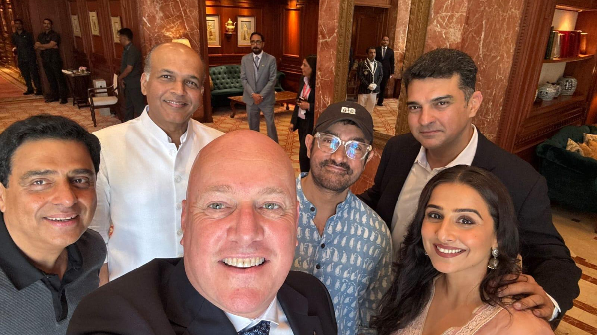 New Zealand Prime Minister Christopher Luxon meets with Bollywood stalwarts Aamir Khan, Ronnie Screwvala, Siddharth Roy Kapur New Zealand Prime Minister Christopher Luxon meets with Bollywood stalwarts Aamir Khan, Ronnie Screwvala, Siddharth Roy Kapur