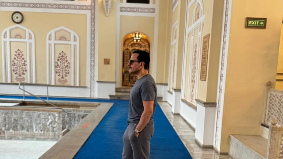 Saif Ali Khan returns to his debut film 'Parampara' shooting spot, pictures go viral Saif Ali Khan returns to his debut film 'Parampara' shooting spot, pictures go viral