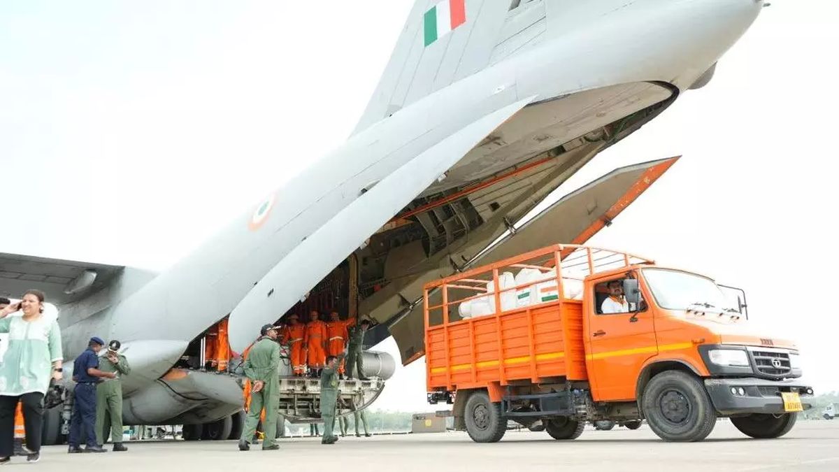 Operation Brahma: India sends 50 tonnes of ‘first-responder’ aid after a powerful 7.7 magnitude earthquake struck Myanmar on 25 March. File image/@MEAIndia/X Operation Brahma: India sends 50 tonnes of ‘first-responder’ aid after a powerful 7.7 magnitude earthquake struck Myanmar on 25 March. File image/@MEAIndia/X