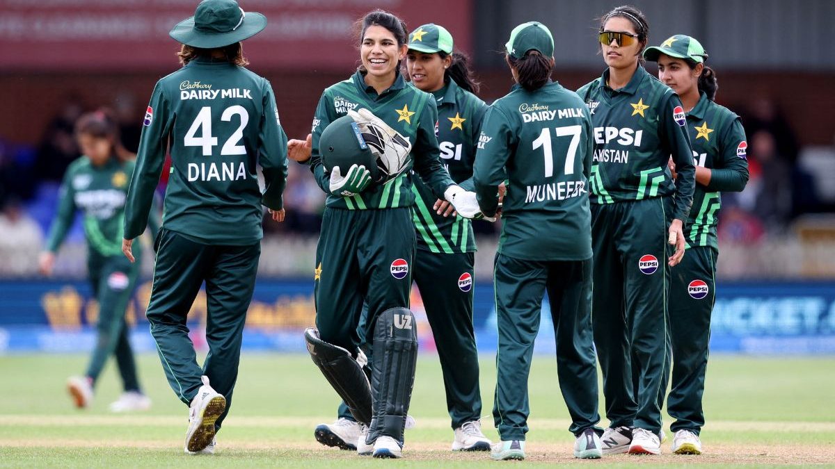 Pakistan women cricketers offered pay below minimum wage for unskilled workers in new contracts: Report Pakistan women cricketers offered pay below minimum wage for unskilled workers in new contracts: Report