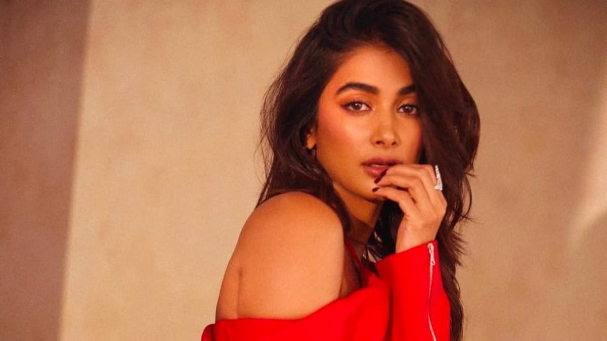 Pooja Hegde Opens Up About Maintaining a Balance in South and Bollywood, Expresses Desire to Do More Hindi Films