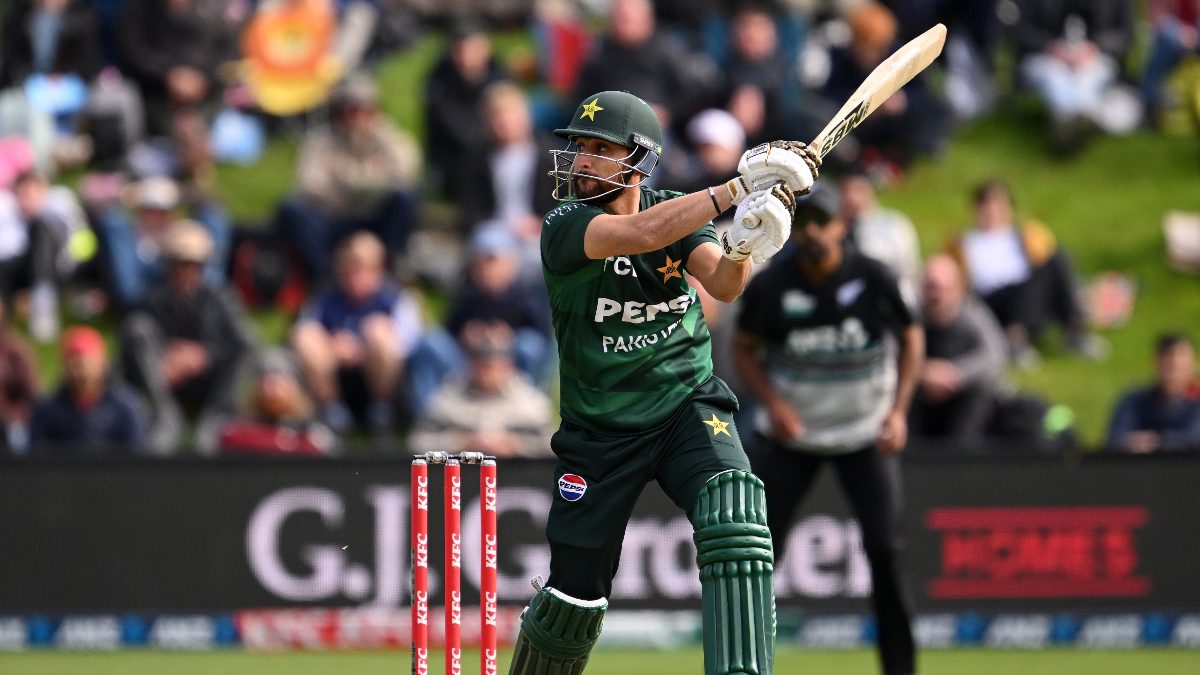 Salman Ali Agha's brisk knock in vain as Pakistan fall 2-0 behind against New Zealand Salman Ali Agha's brisk knock in vain as Pakistan fall 2-0 behind against New Zealand