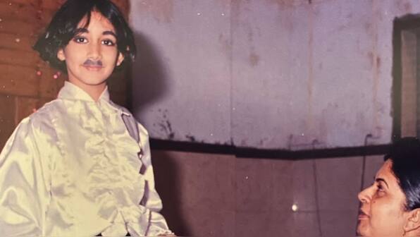'Bandish Bandits' fame Shreya Chaudhry Takes a Trip Down Memory Lane on World Theatre Day