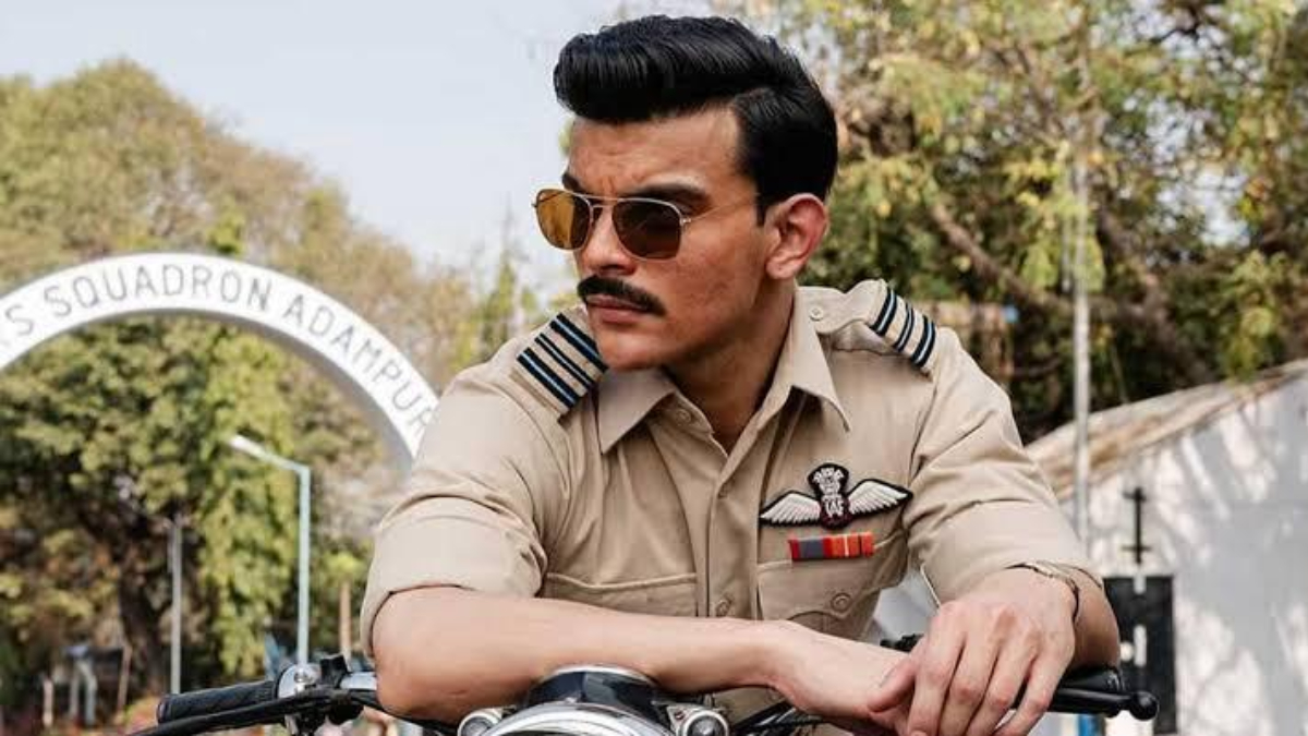 How Veer Pahariya's performance in Sky Force has earned acclaim despite online noise How Veer Pahariya's performance in Sky Force has earned acclaim despite online noise