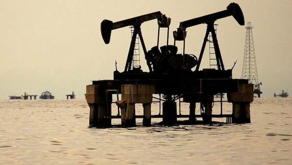 Oil prices sink as ceasefire calms West Asia jitters