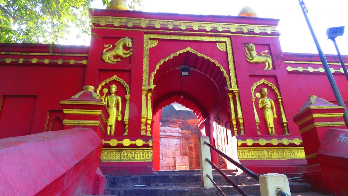 Gateway to the hilltop Hayariva Madhava temple in Hajo, Assam Gateway to the hilltop Hayariva Madhava temple in Hajo, Assam