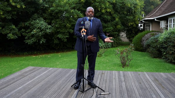 DR Congo suspends Kabila's party amid allegations of insurrection and M23 support