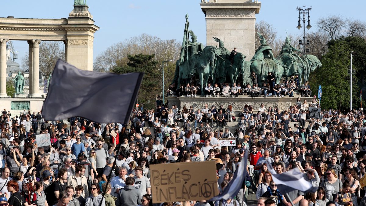 Hungarians protest pride ban with satirical rally against colours and diversity Hungarians protest pride ban with satirical rally against colours and diversity