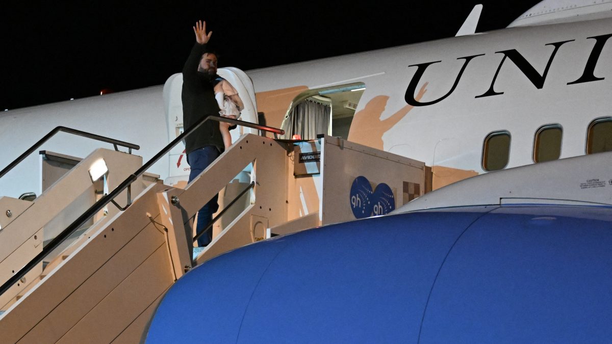 JD Vance in India: Meeting with PM Modi at 6.30 pm, bilateral trade talks in focus JD Vance in India: Meeting with PM Modi at 6.30 pm, bilateral trade talks in focus