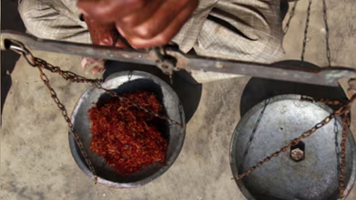 Why saffron prices are rising faster than gold, and why that’s good news for Kashmir Why saffron prices are rising faster than gold, and why that’s good news for Kashmir