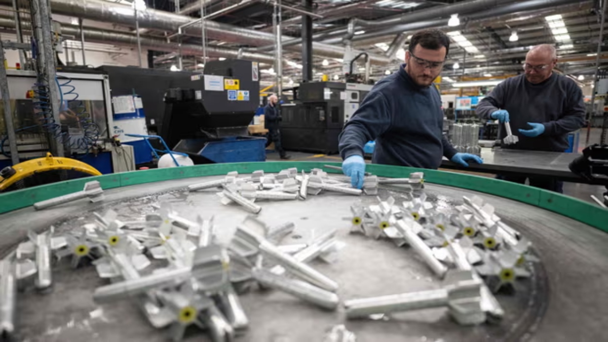 UK to boost weapons production to reduce reliance on US & France amid geopolitical uncertainties UK to boost weapons production to reduce reliance on US & France amid geopolitical uncertainties